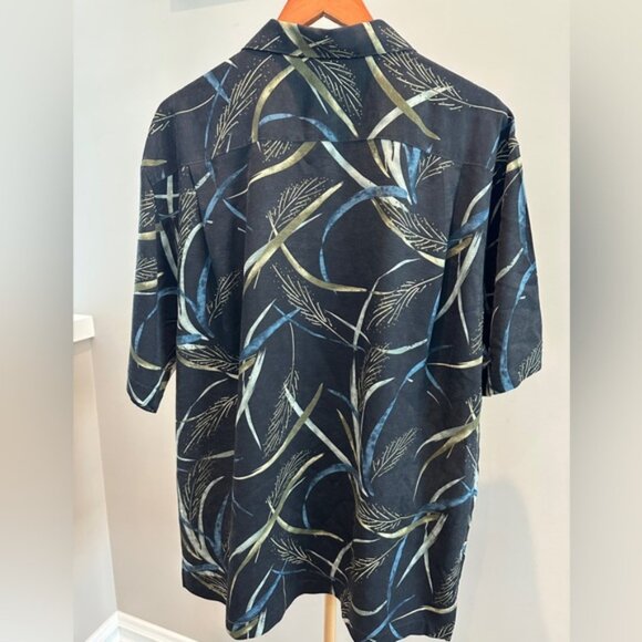 Tommy Bahama Silk Tropical Short Sleeve Button Down Shirt Black Pattern Men’s Me - Picture 3 of 4